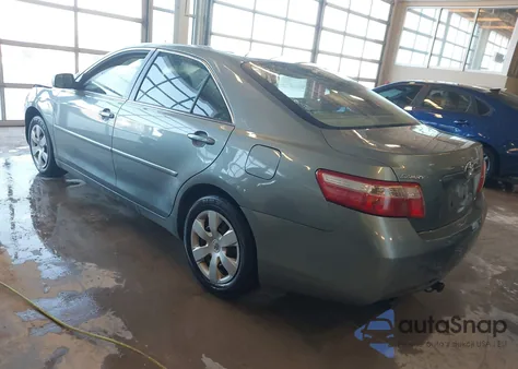 2007 Toyota Camry Le z USA, uszkodzony, nr VIN 4T1BE46K87U692517